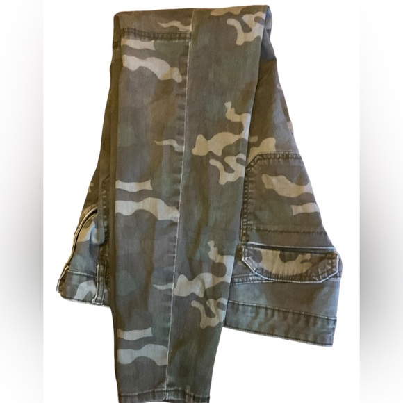 ** WillamRast Green Camouflage Skinny Jeans - Picture 7 of 9